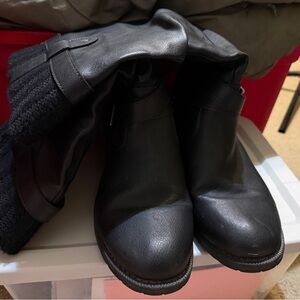 Source Unknown Black Ankle Boots